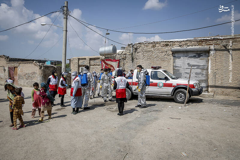 تصاویری از طرح پایش سلامتی و ضد عفونی معابر در روستاهای اطراف تهران
